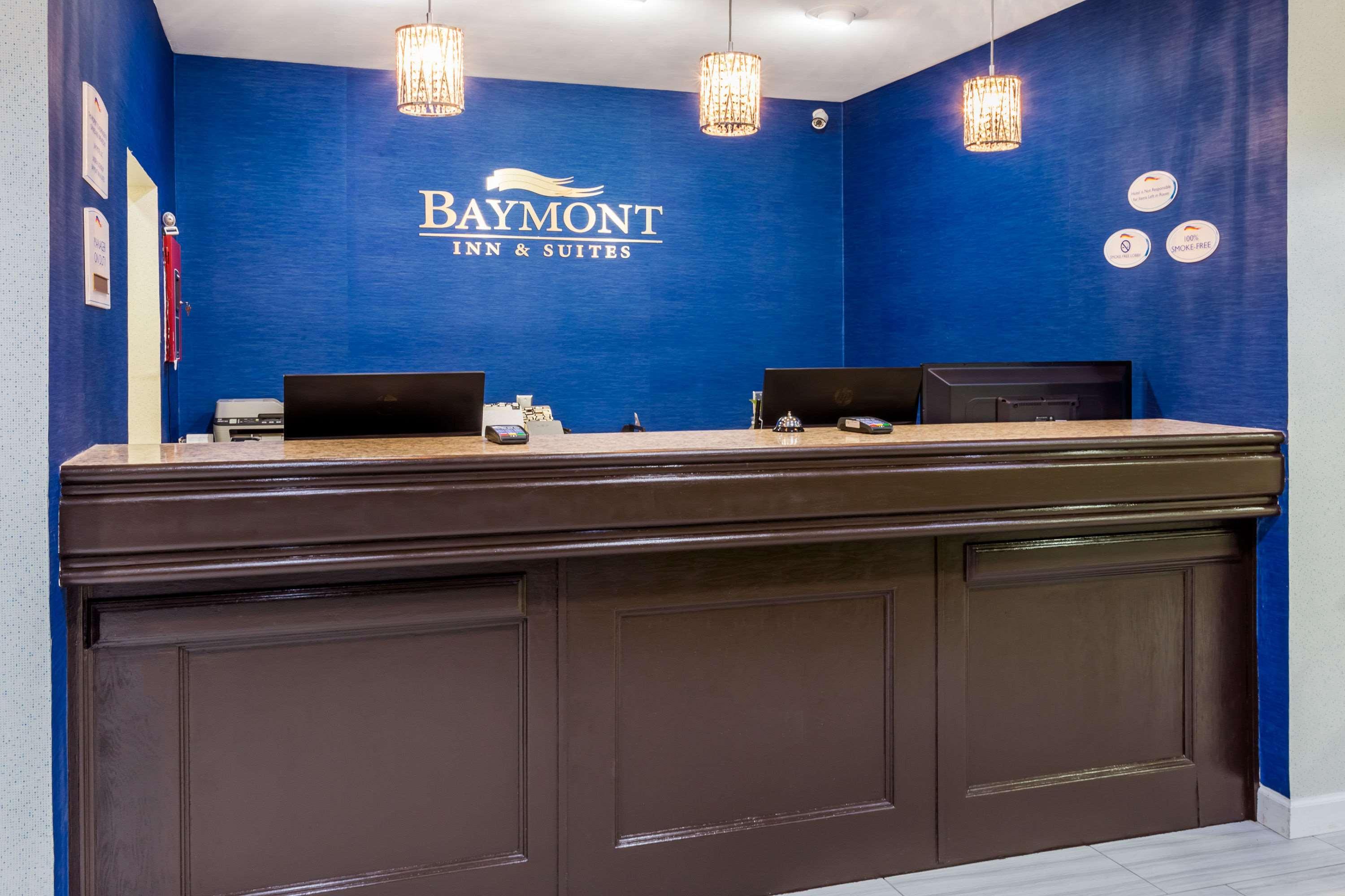 Baymont By Wyndham Anderson Hotel Екстериор снимка