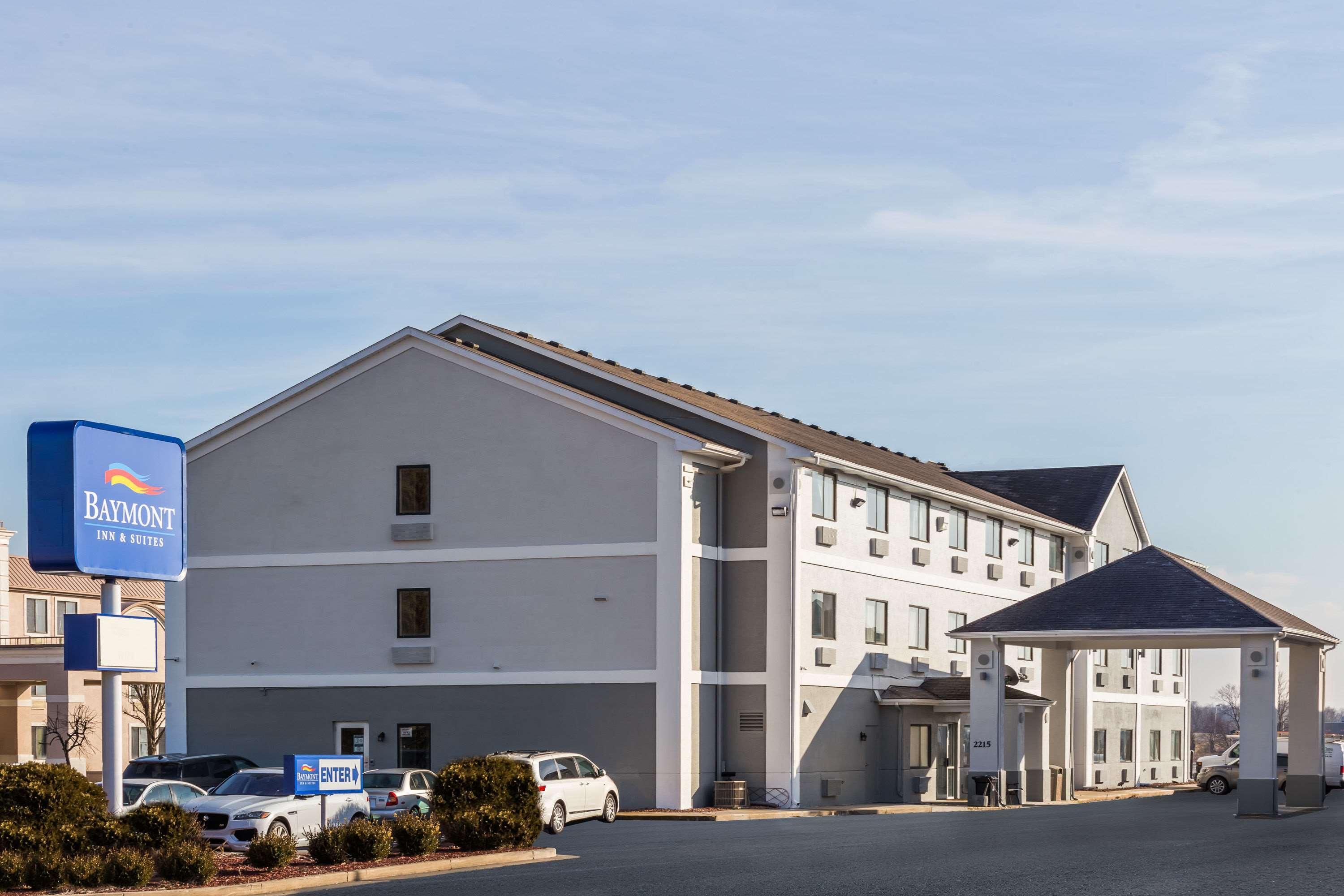 Baymont By Wyndham Anderson Hotel Екстериор снимка